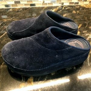 FitFlop Navy Suede Gogh Clog Size 6